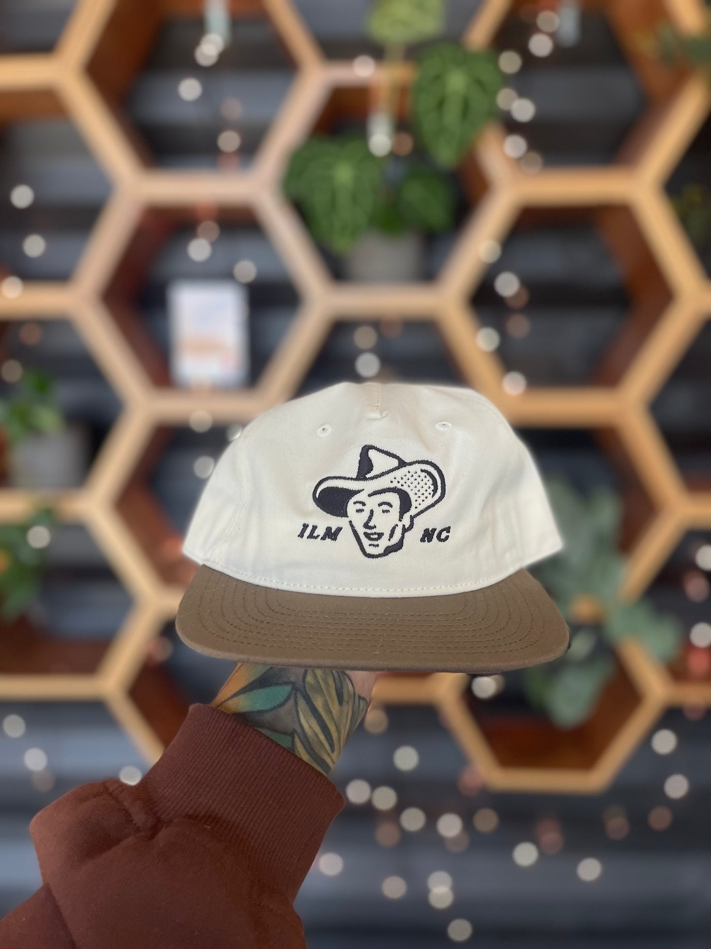 ILM + THE PLANT OUTPOST HAT
