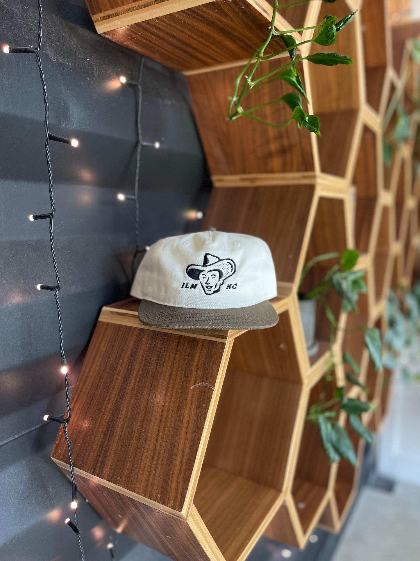 ILM + THE PLANT OUTPOST HAT